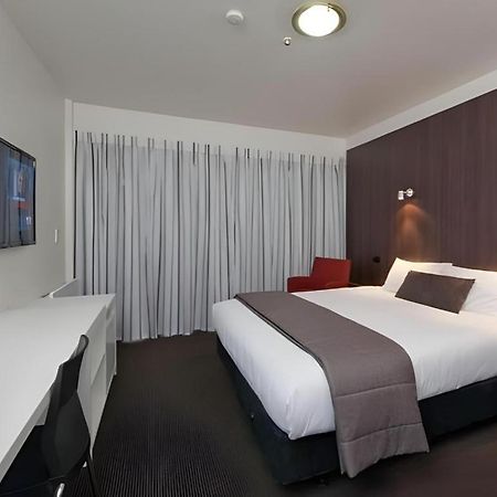 The Riccarton Hotel Christchurch Exteriör bild