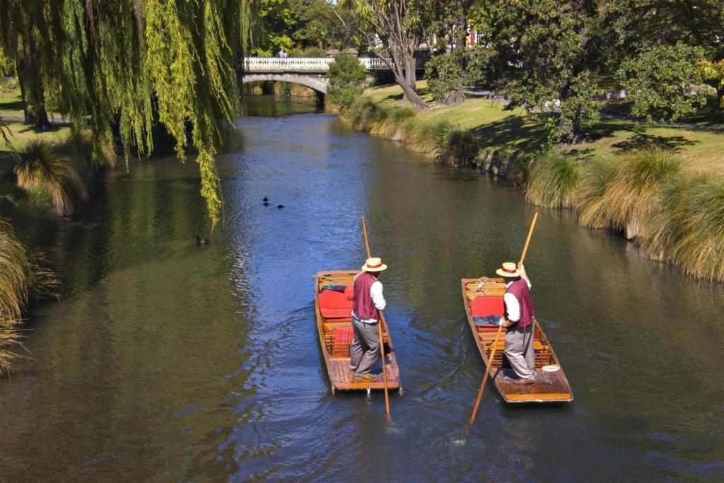 The Riccarton Hotel Christchurch Exteriör bild